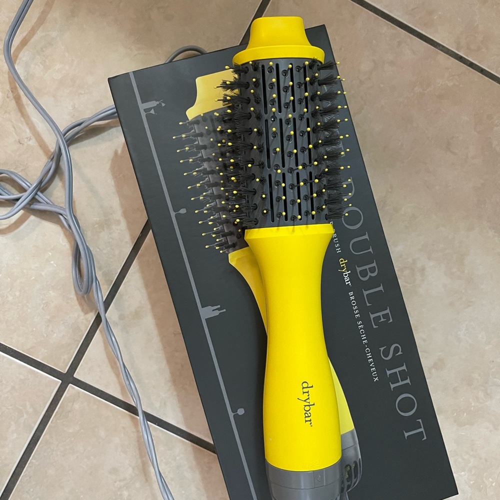 Drybar double shot blow dryer brush. Does not include box.